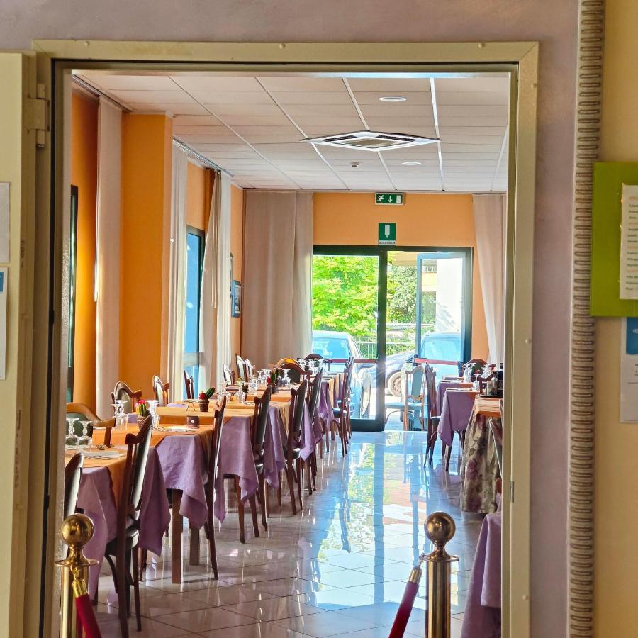 Hotel Marittimo Rimini Eksteriør bilde