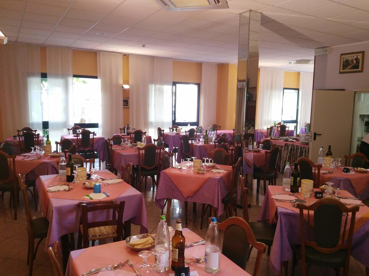 Hotel Marittimo Rimini Eksteriør bilde